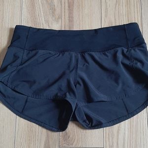 Lululemon Speed Up shorts